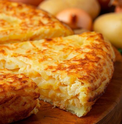 Tortilla de Patatas con Alioli