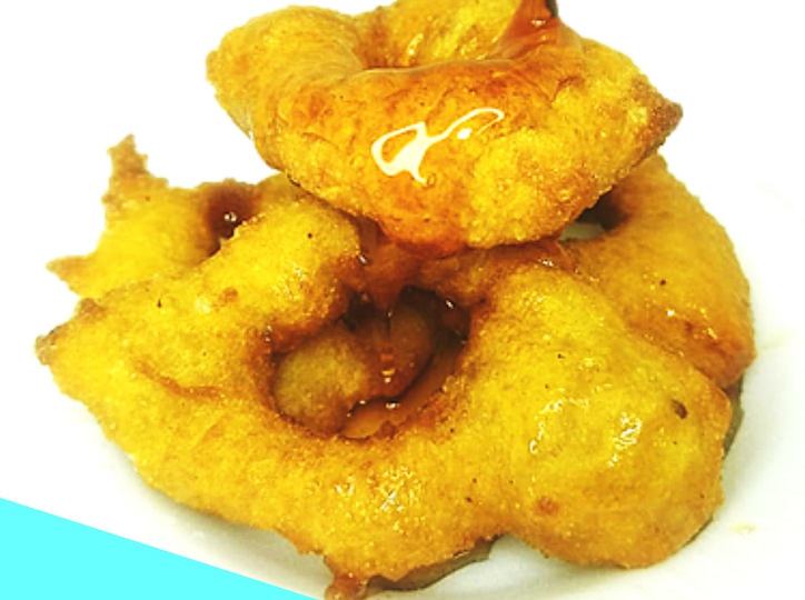 Picarones de quinua con miel de maracuyá